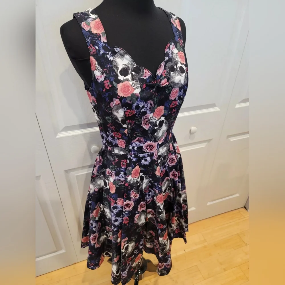 Hot Topic Hell Bunny floral skull cutout skater Rockabilly tank dress S - Picture 6 of 8